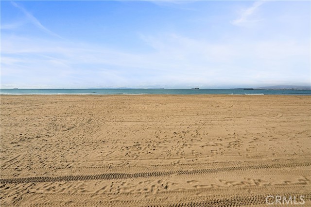 MLS #OC25256946 image #11