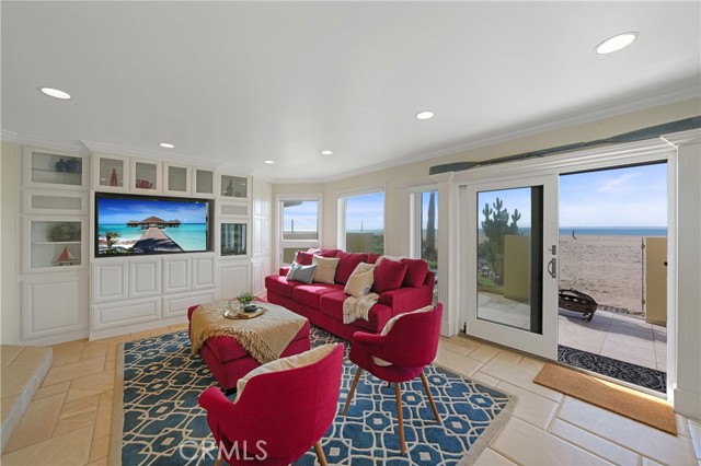 MLS #OC25256946 image #19