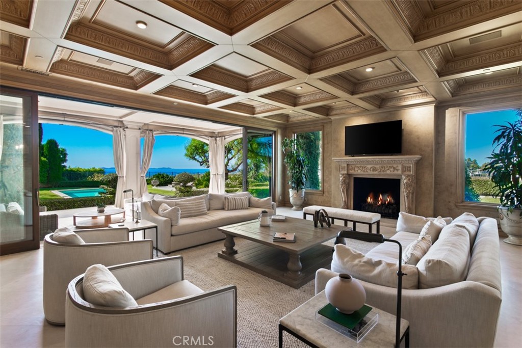 MLS #OC25256960 image #11