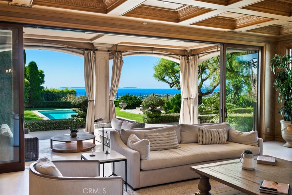 MLS #OC25256960 image #12