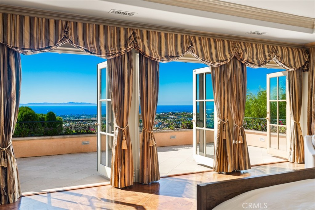 MLS #OC25256960 image #21