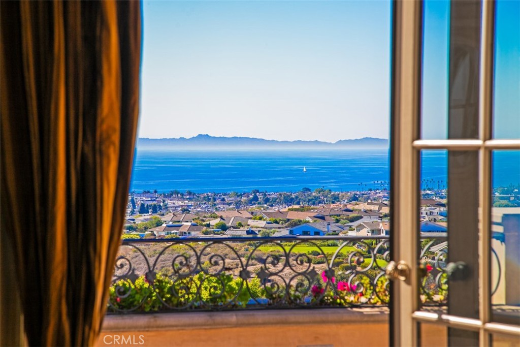 MLS #OC25256960 image #22