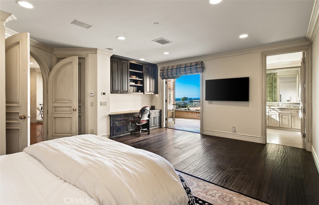 MLS #OC25256960 image #29