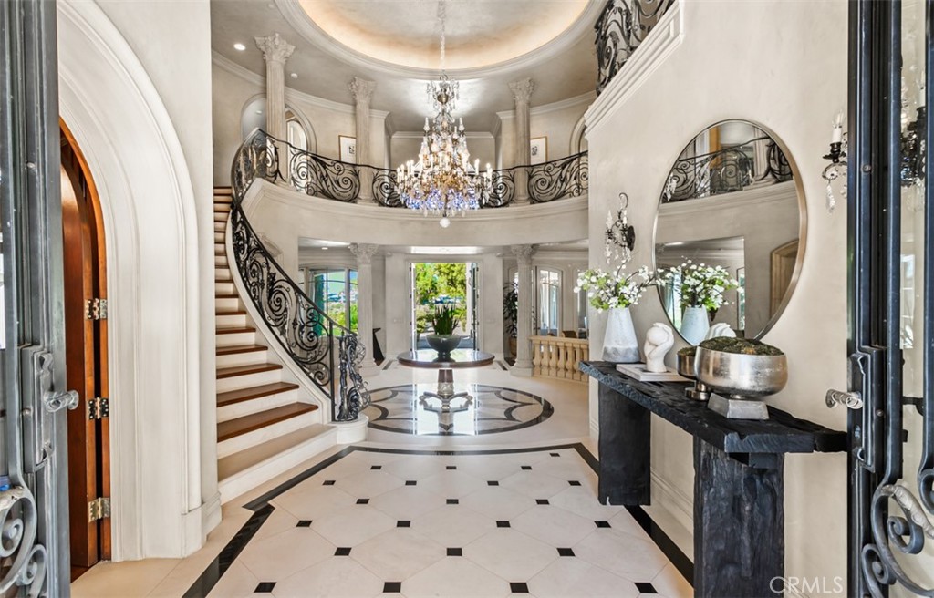 MLS #OC25256960 image #8