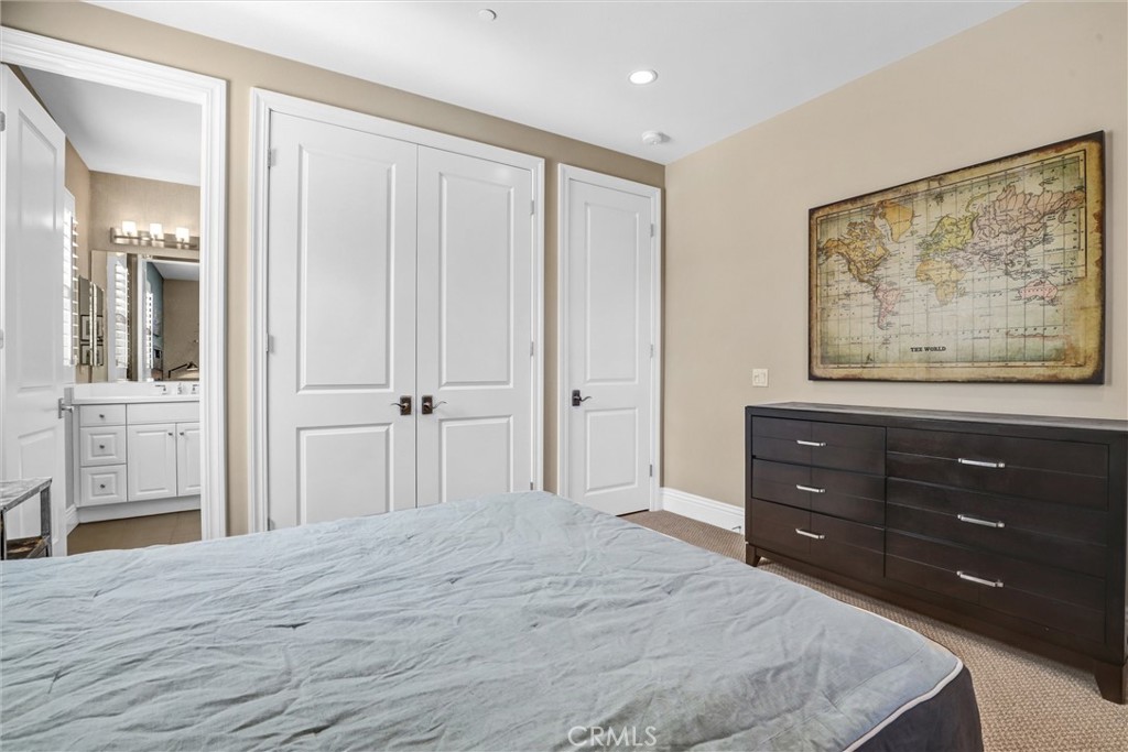 MLS #OC25256961 image #30