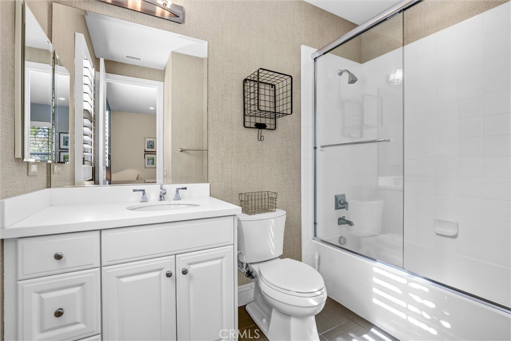 MLS #OC25256961 image #31