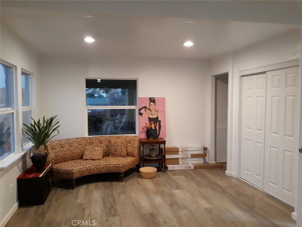 MLS #OC25256991 image #4