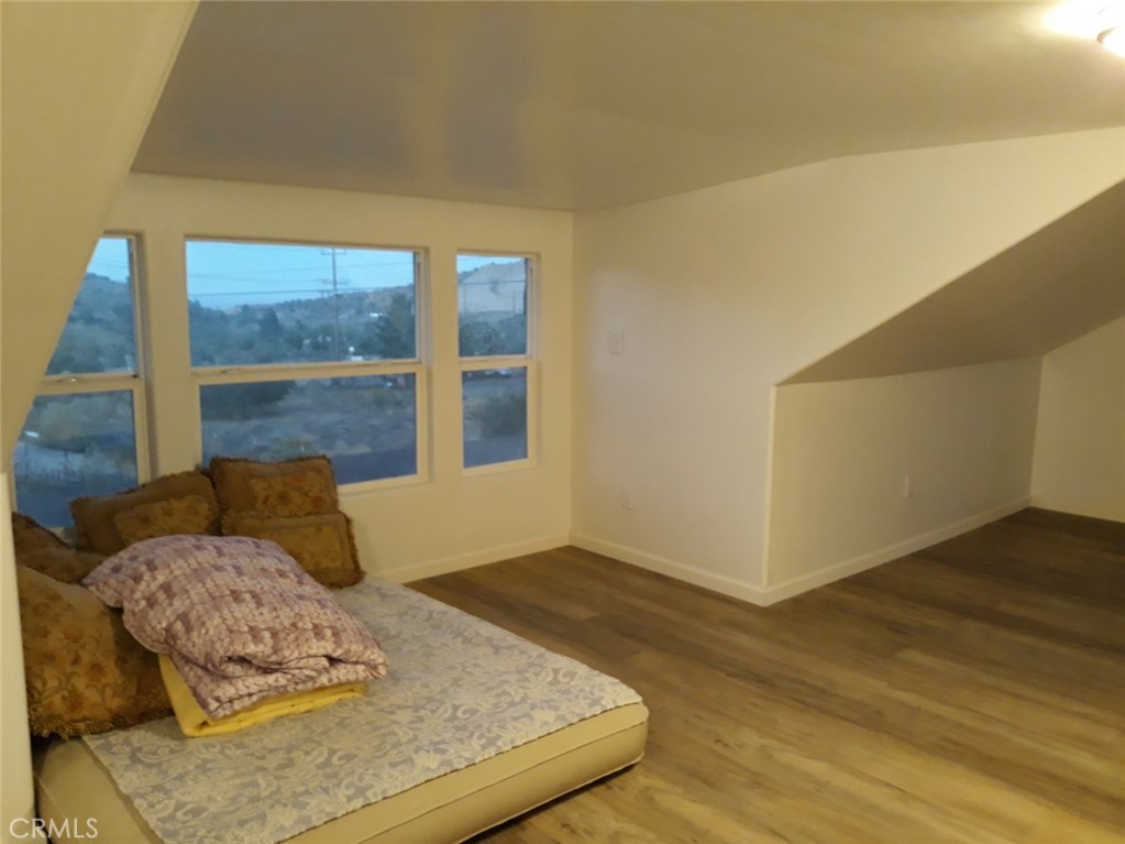 MLS #OC25256991 image #9