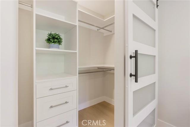 MLS #OC25257013 image #23