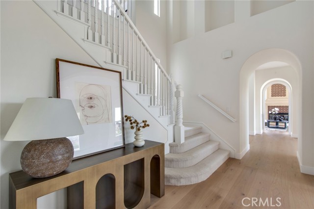 MLS #OC25257037 image #2