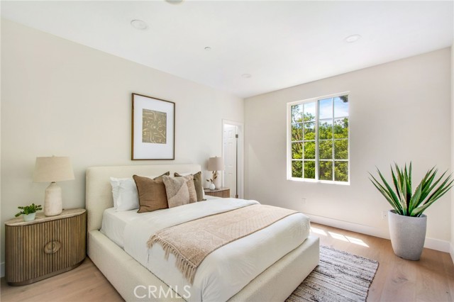 MLS #OC25257037 image #30