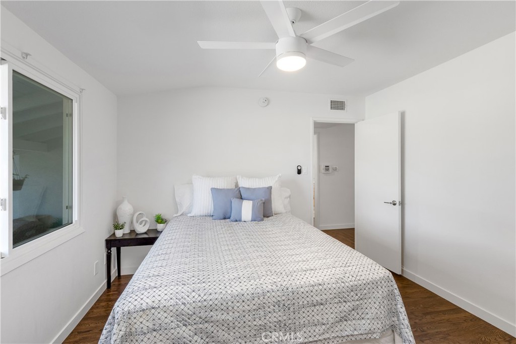 MLS #OC25257049 image #12