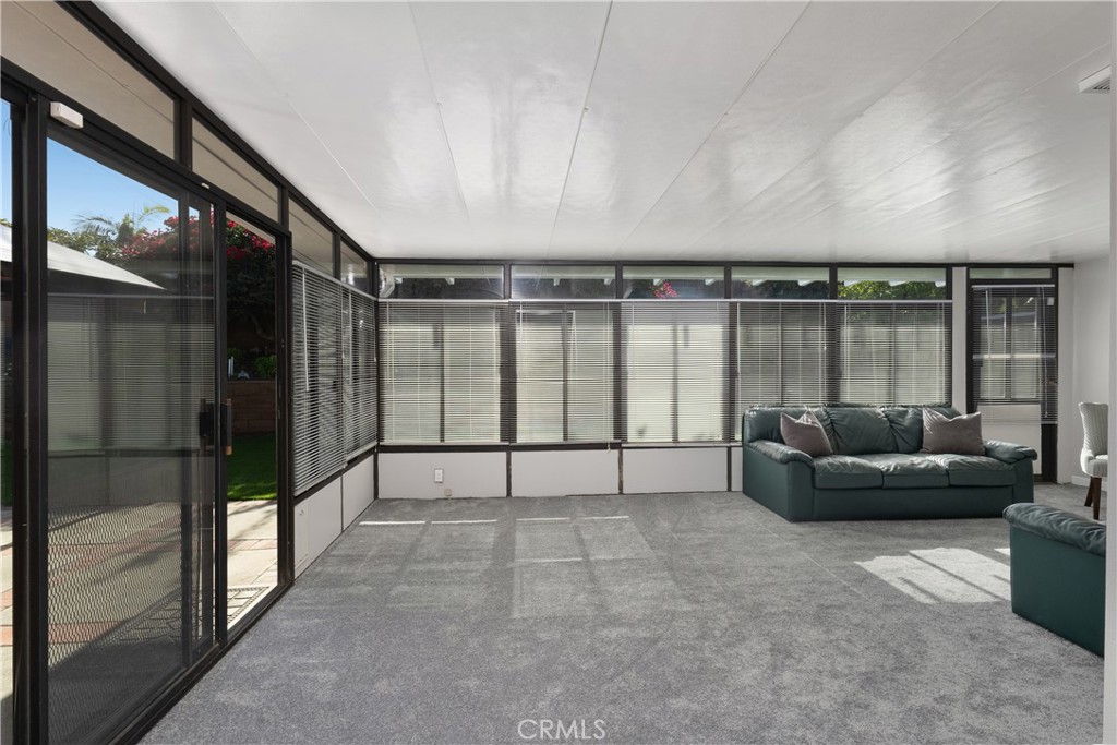 MLS #OC25257049 image #17