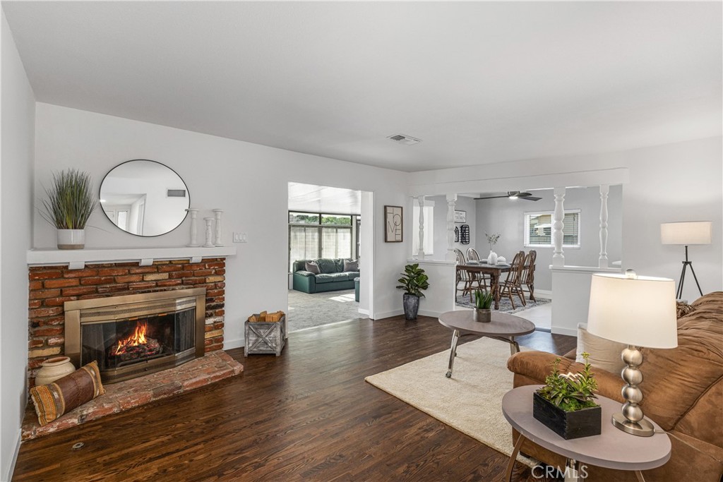 MLS #OC25257049 image #8