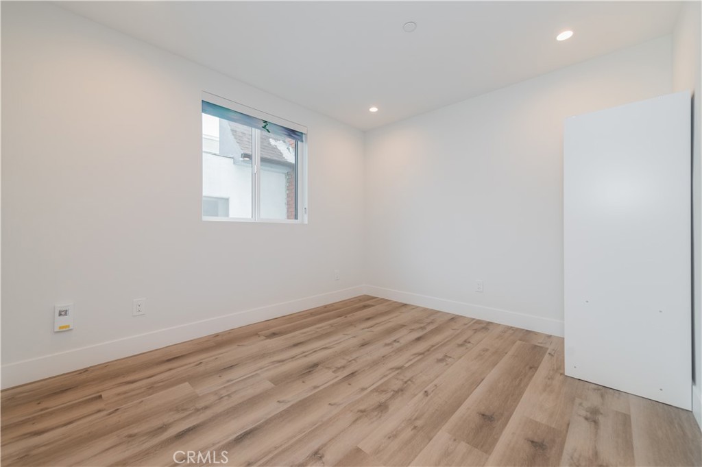 MLS #OC25257063 image #12