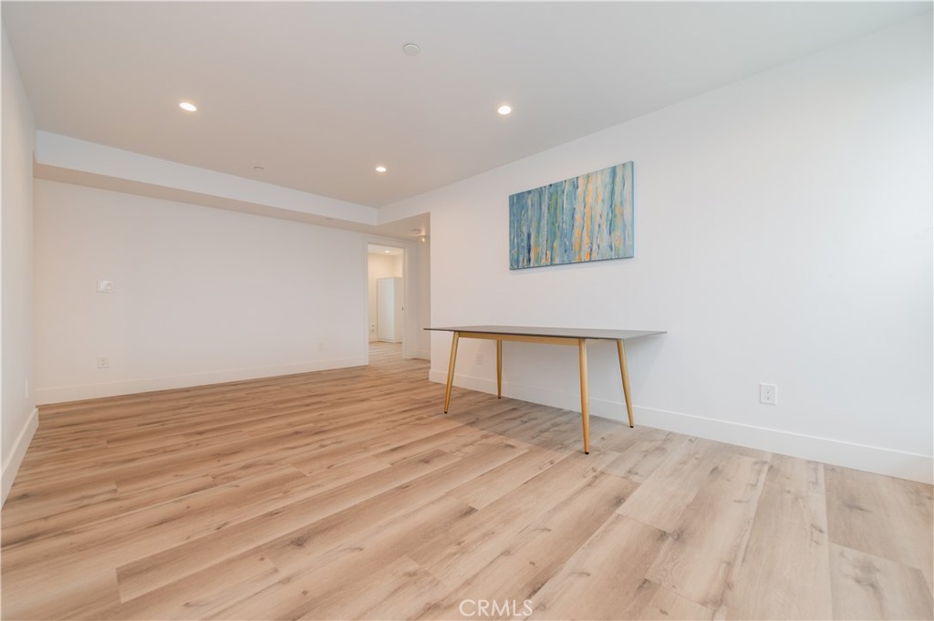 MLS #OC25257063 image #16