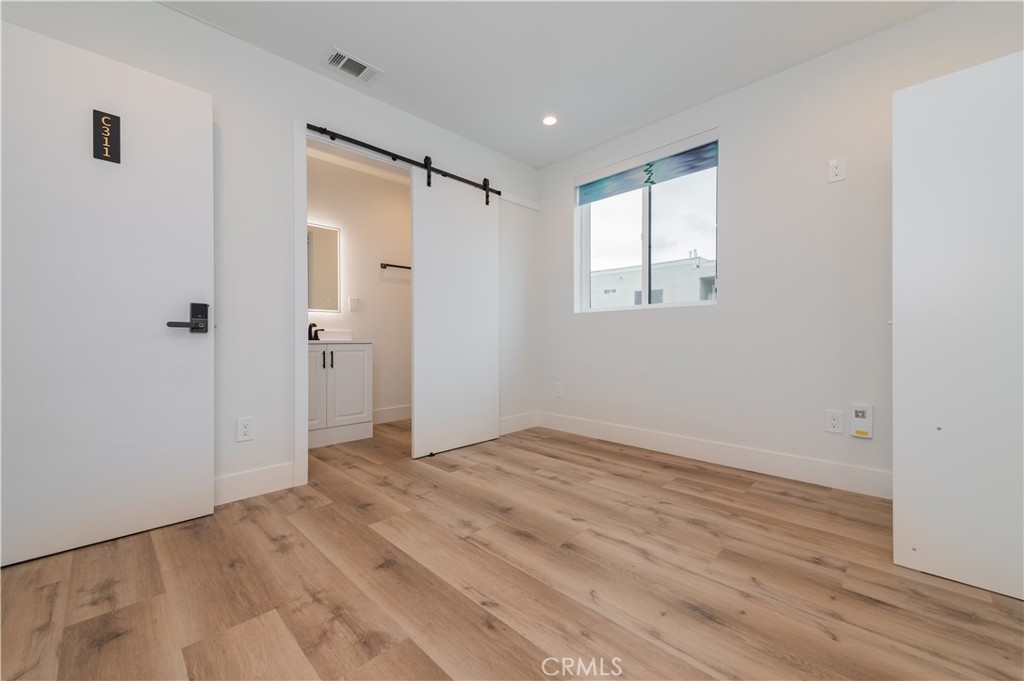 MLS #OC25257063 image #19