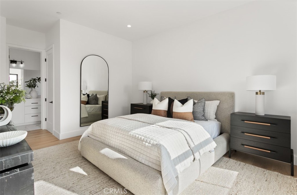 MLS #OC25257066 image #22