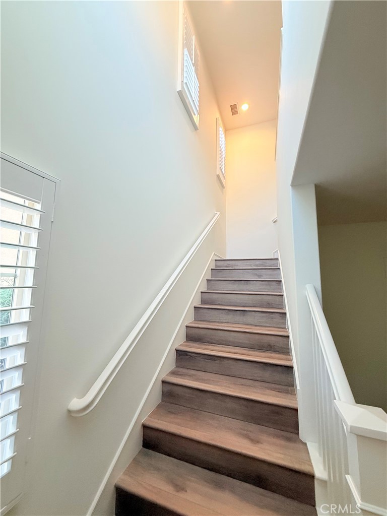 MLS #OC25257145 image #11