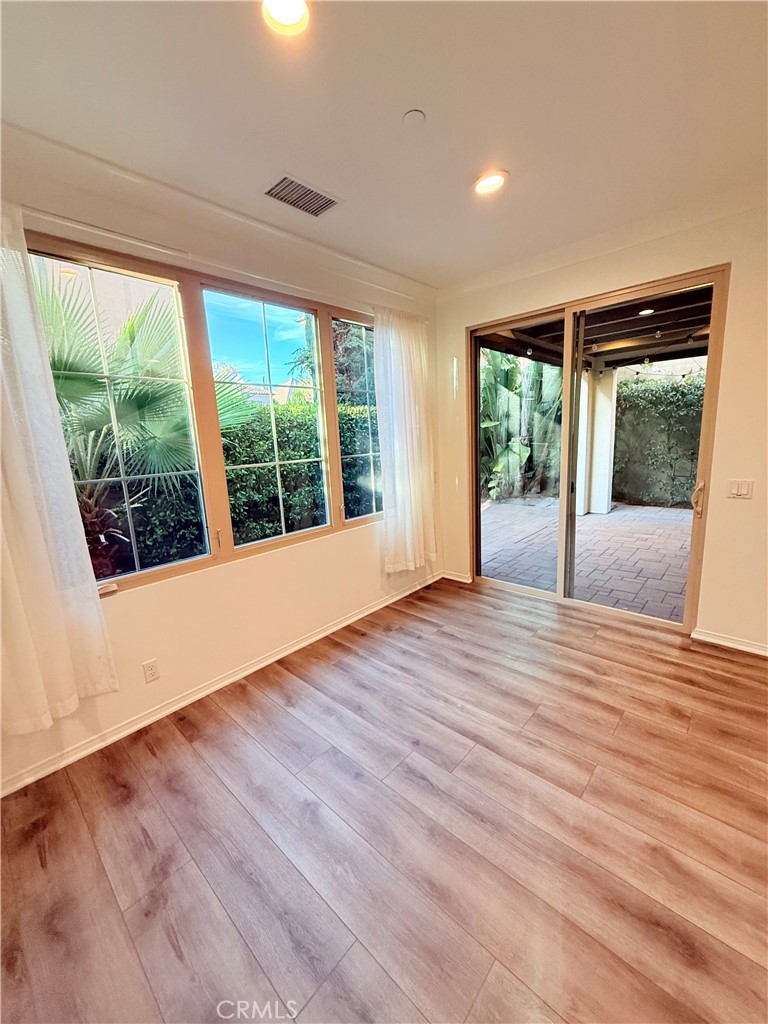 MLS #OC25257145 image #7