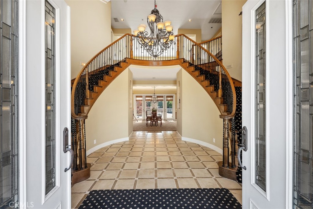 MLS #OC25257158 image #11