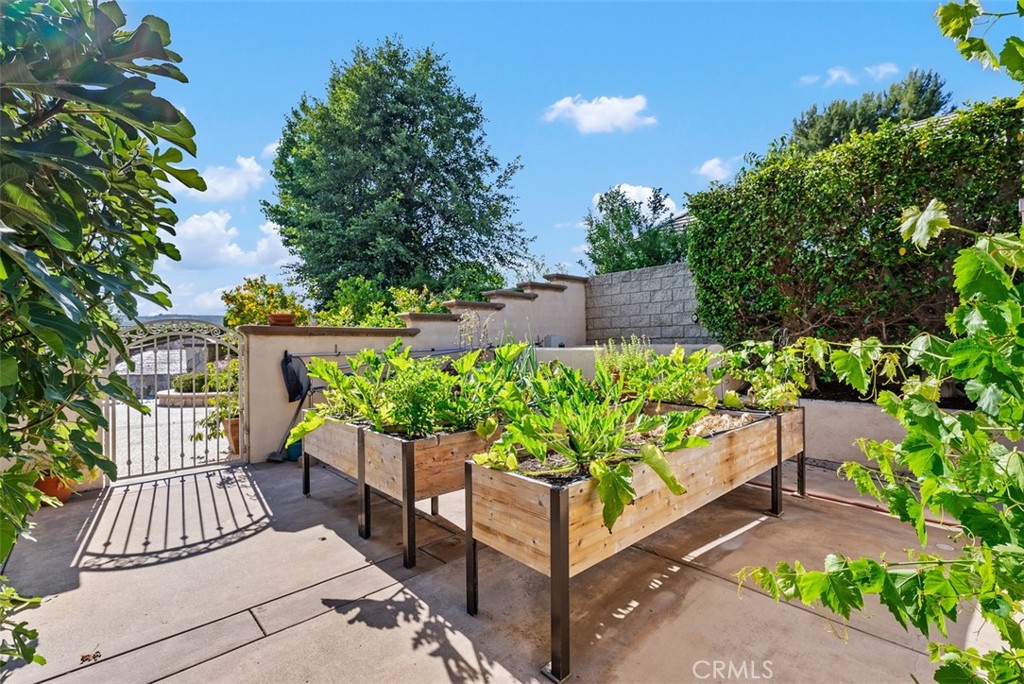 MLS #OC25257158 image #57