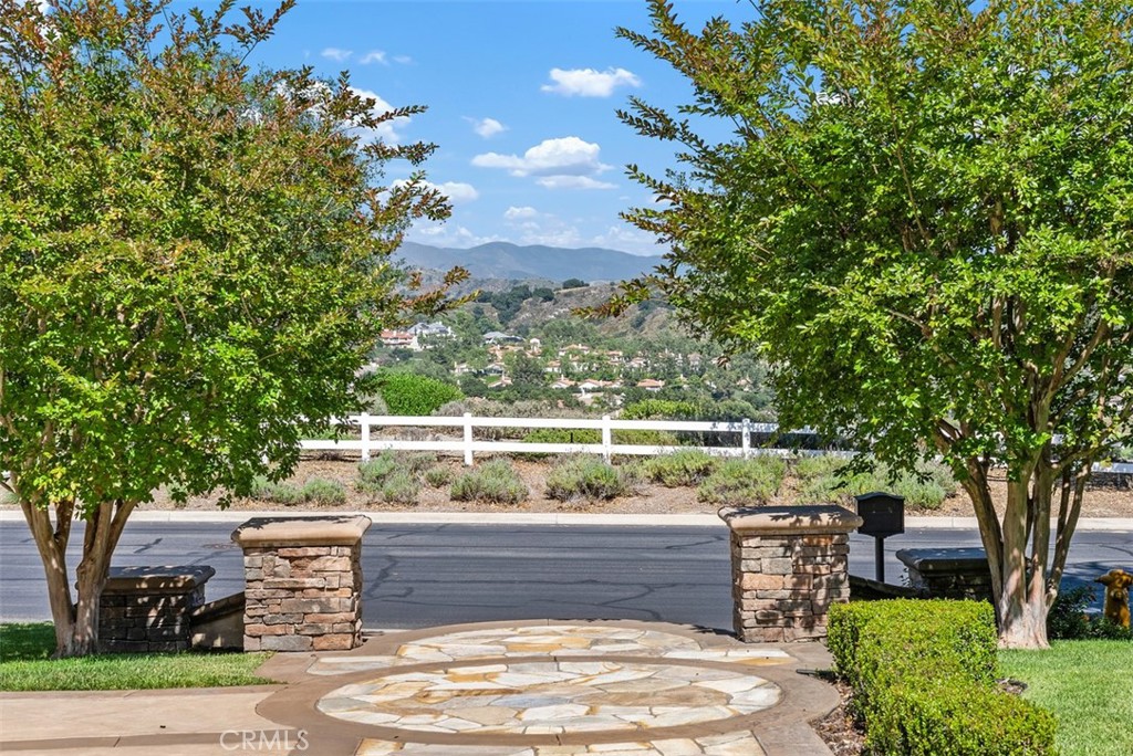 MLS #OC25257158 image #7