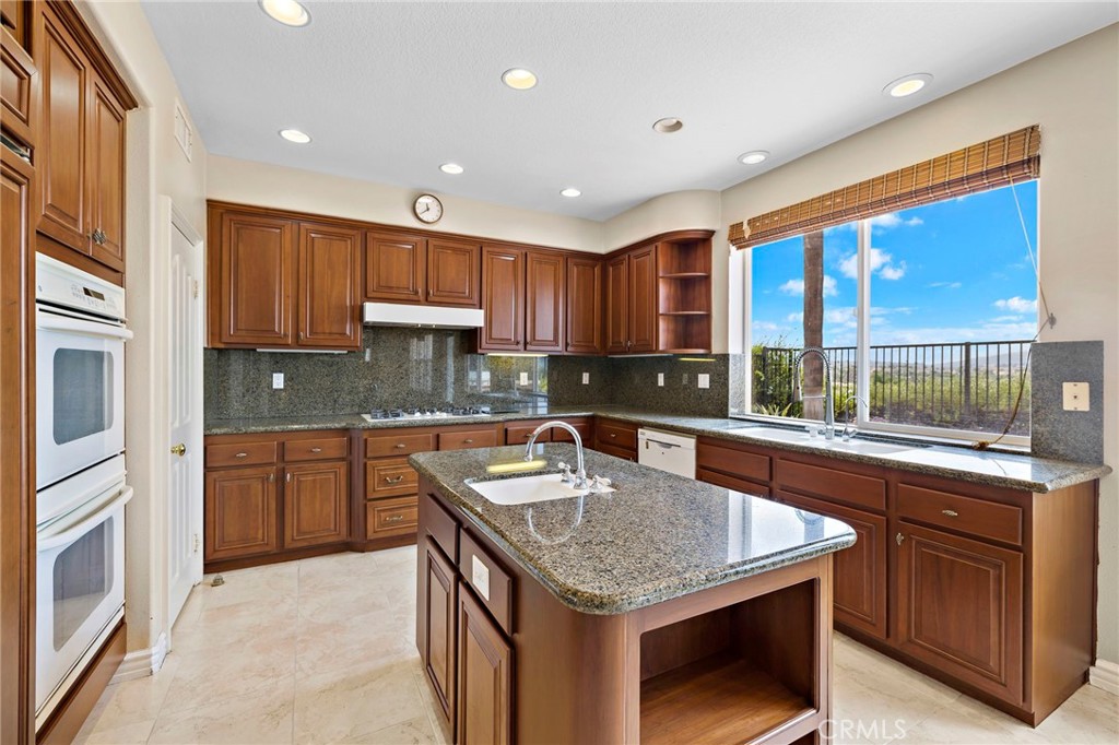 MLS #OC25257180 image #6