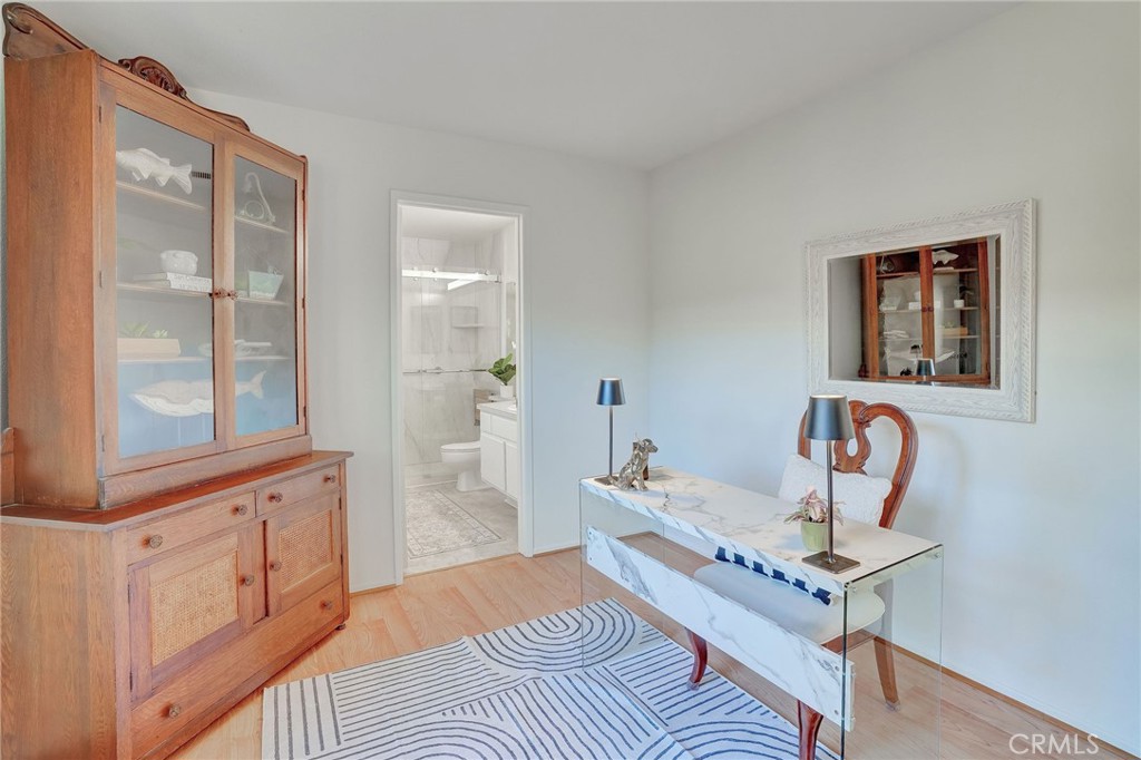 MLS #OC25257211 image #17