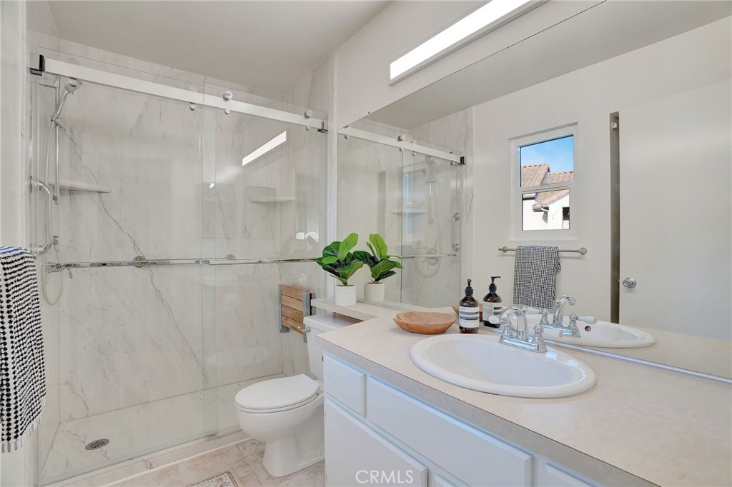 MLS #OC25257211 image #18