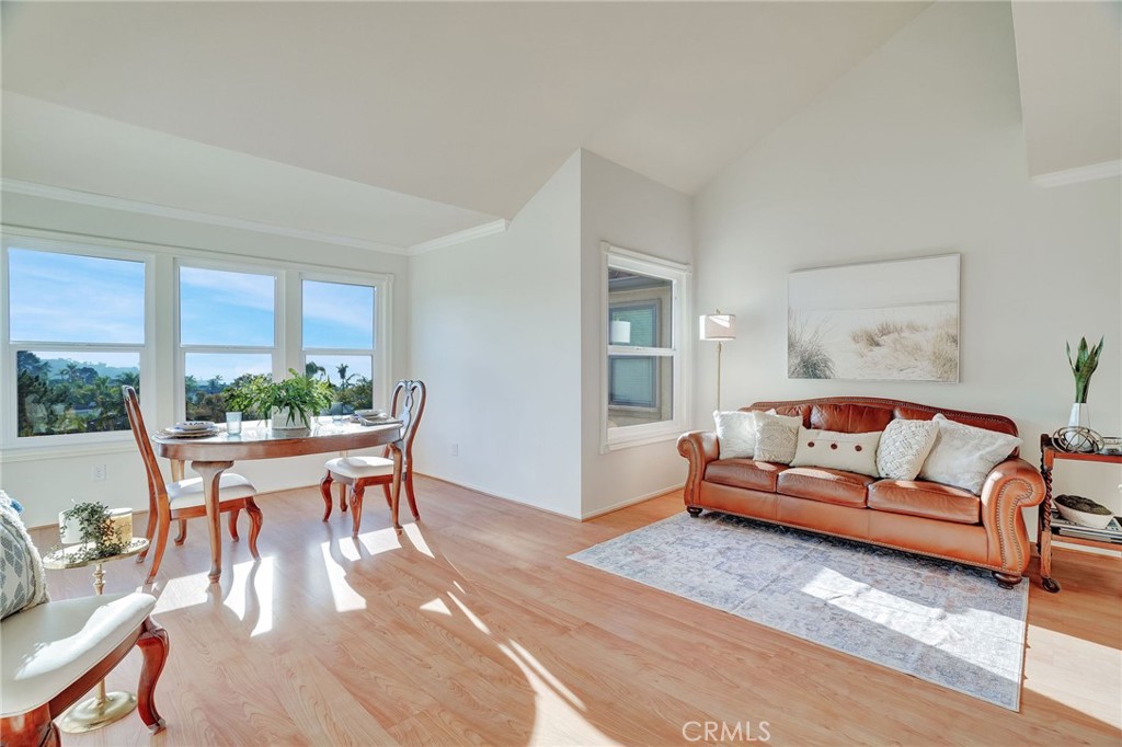 MLS #OC25257211 image #2