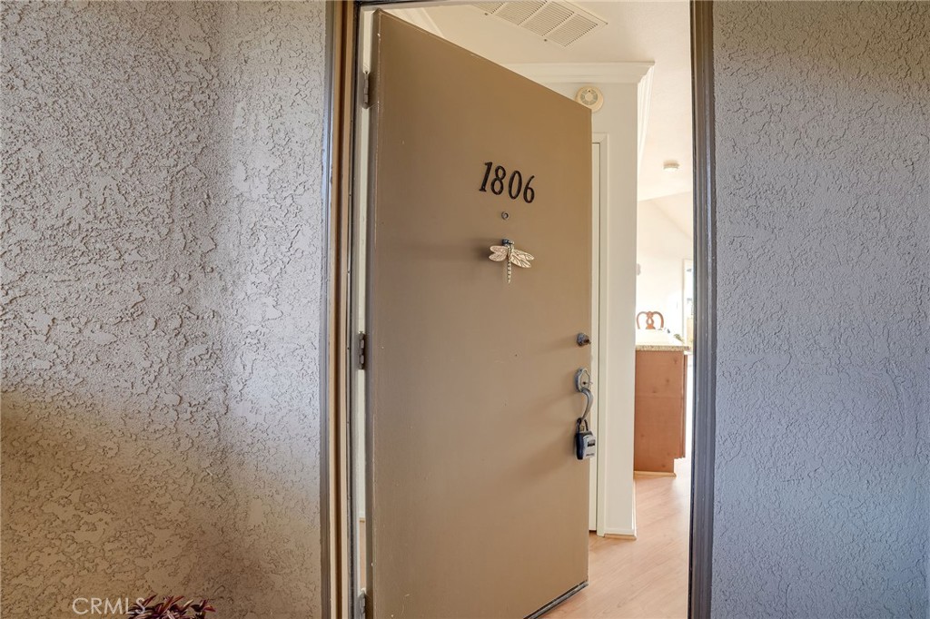 MLS #OC25257211 image #22