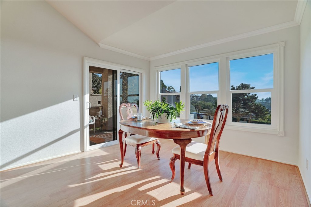 MLS #OC25257211 image #4