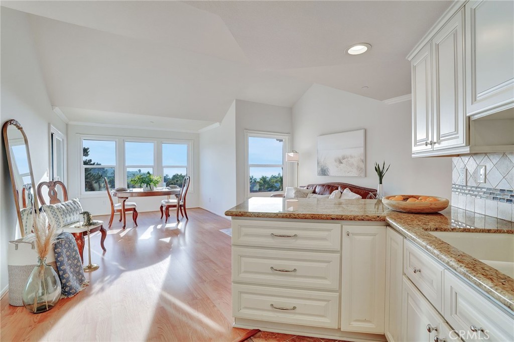 MLS #OC25257211 image #7