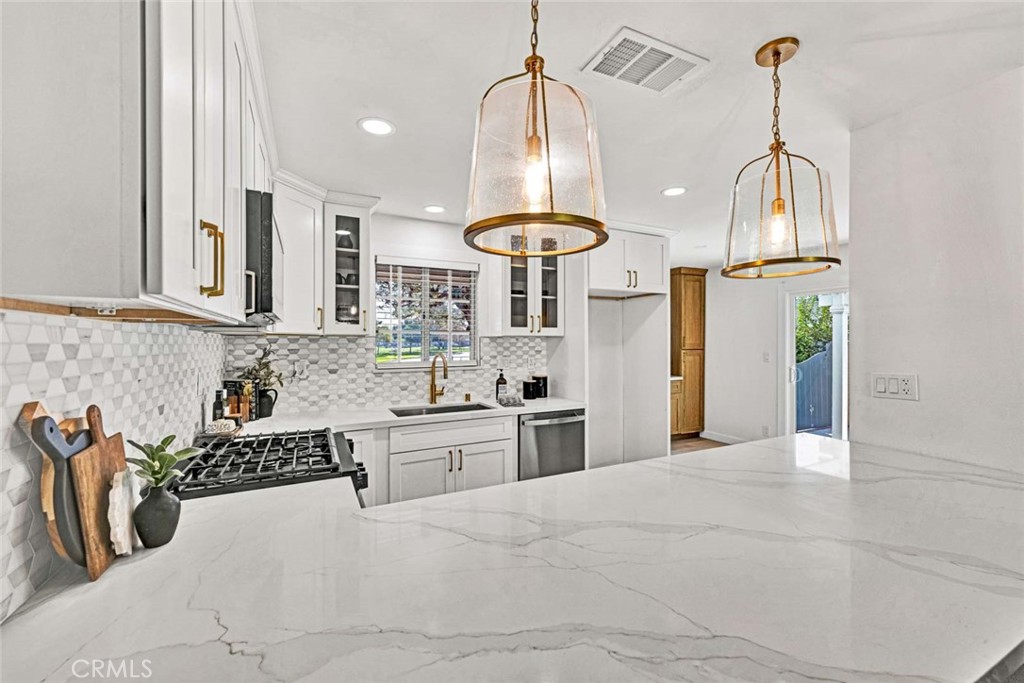 MLS #OC25257217 image #4