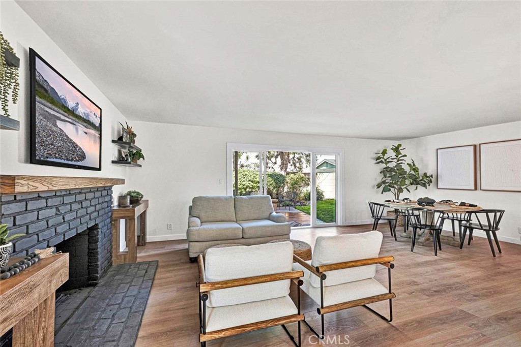 MLS #OC25257217 image #8