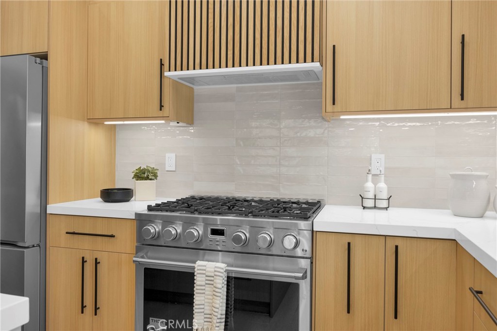 MLS #OC25257238 image #10