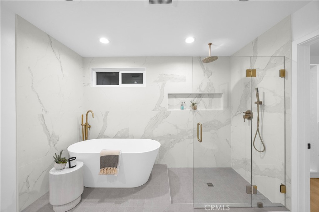 MLS #OC25257238 image #17