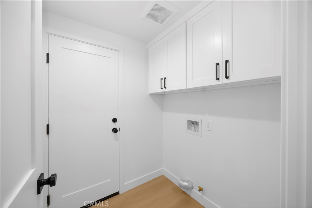 MLS #OC25257238 image #24