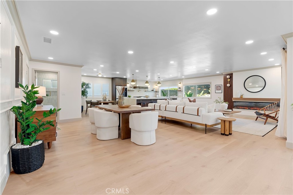 MLS #OC25257282 image #15