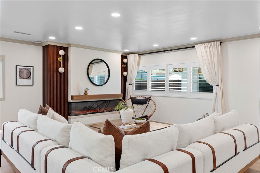 MLS #OC25257282 image #17