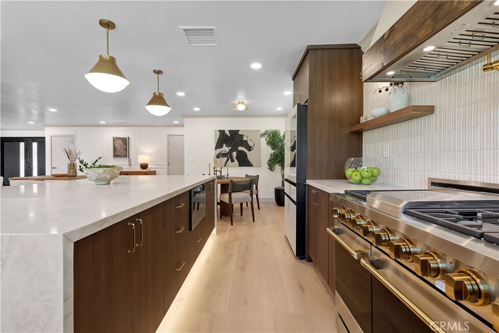 MLS #OC25257282 image #30