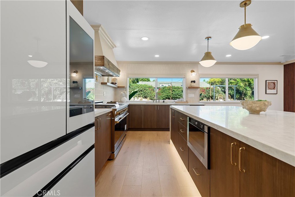 MLS #OC25257282 image #31