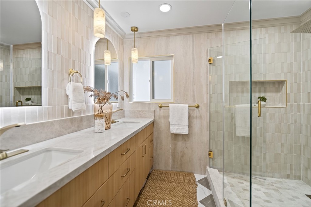 MLS #OC25257282 image #45