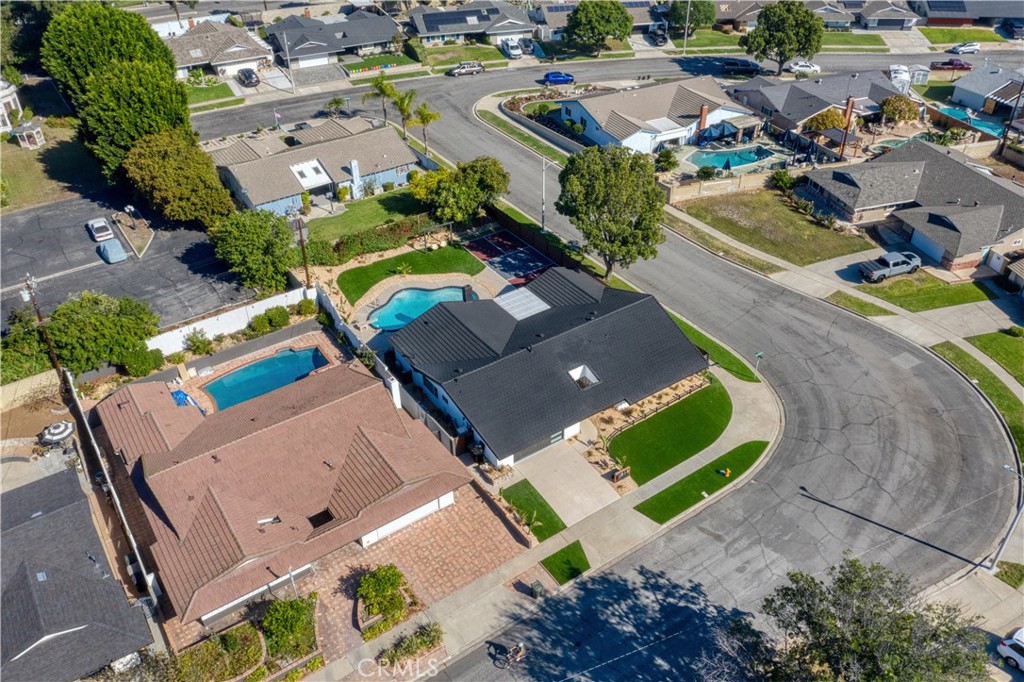 MLS #OC25257282 image #60