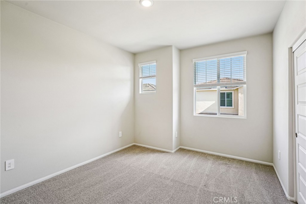 MLS #OC25257289 image #12