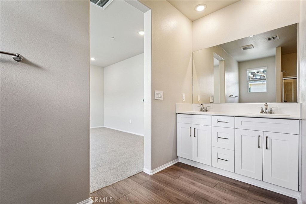 MLS #OC25257289 image #19