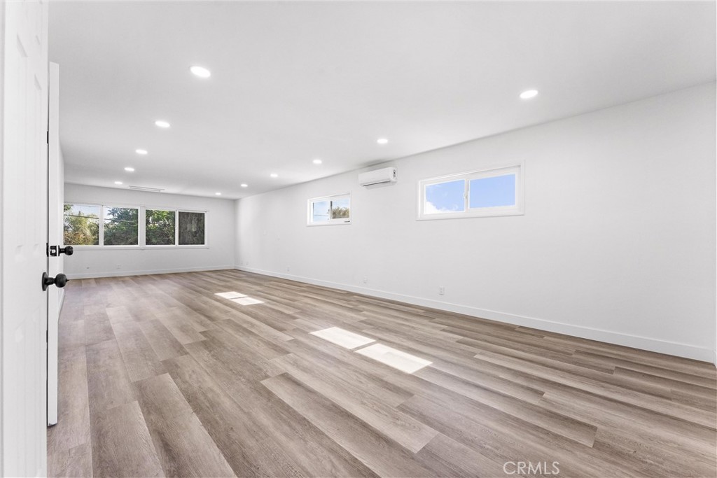 MLS #OC25257295 image #19