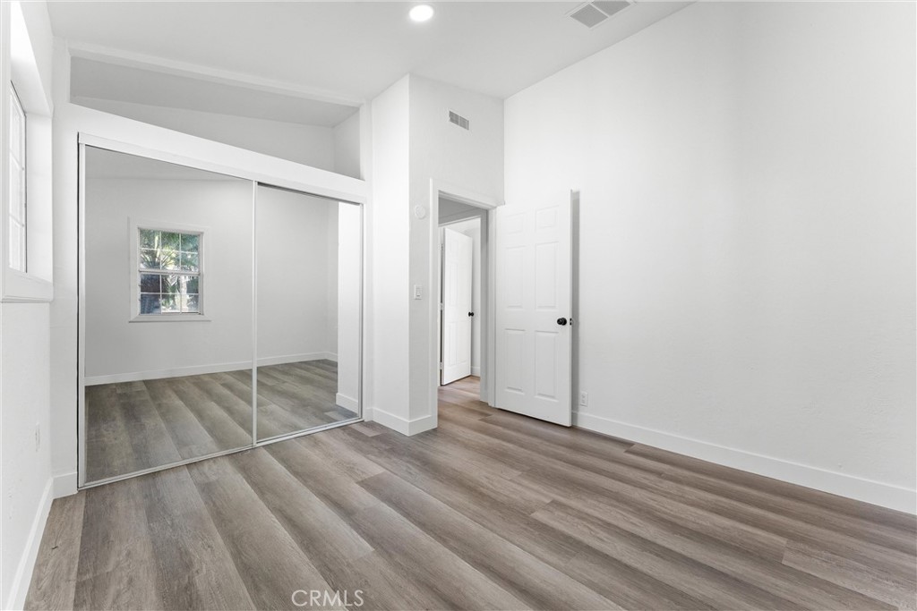 MLS #OC25257295 image #27