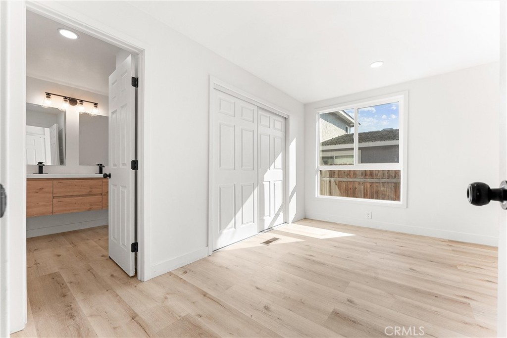 MLS #OC25257296 image #12